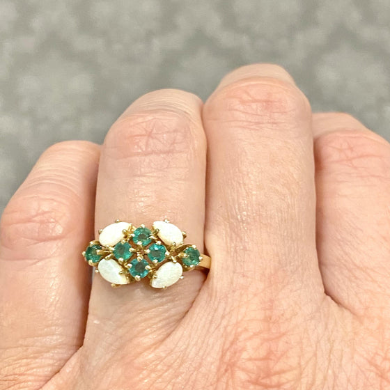 Vintage 14K Yellow Gold Emerald & Opal Ring